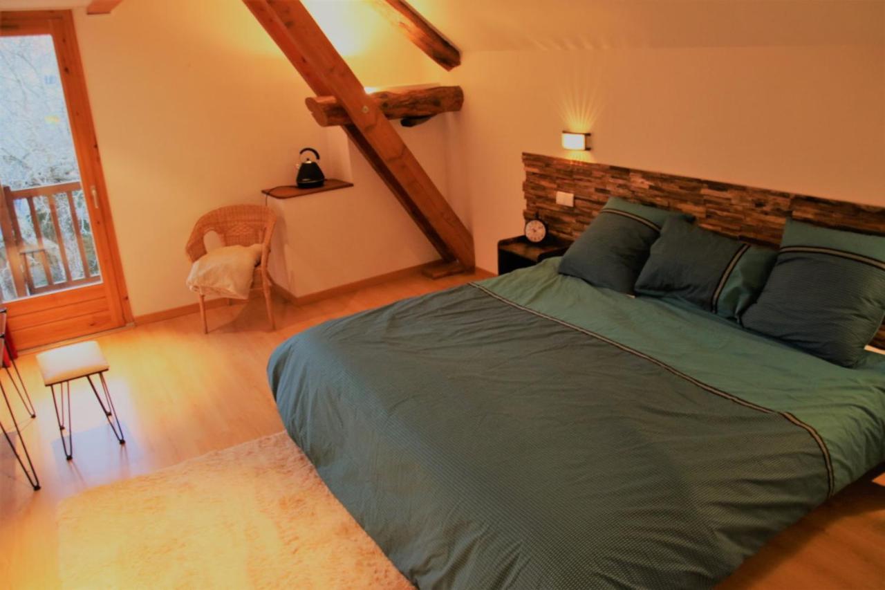 Chambres D'Hotes Les Peschiers Chateauroux-les-Alpes Exterior foto