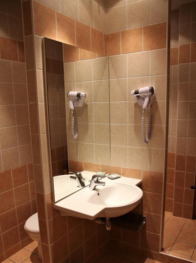 Chambres D'Hotes Les Peschiers Chateauroux-les-Alpes Exterior foto